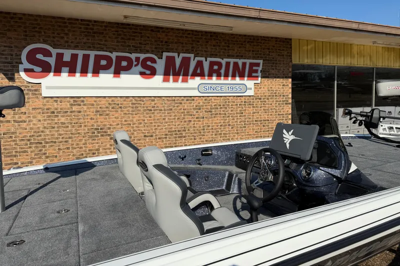 Slide: The Image of 2026 Phoenix 921 Elite X II boat at Shipp's Marine dealership. - 5