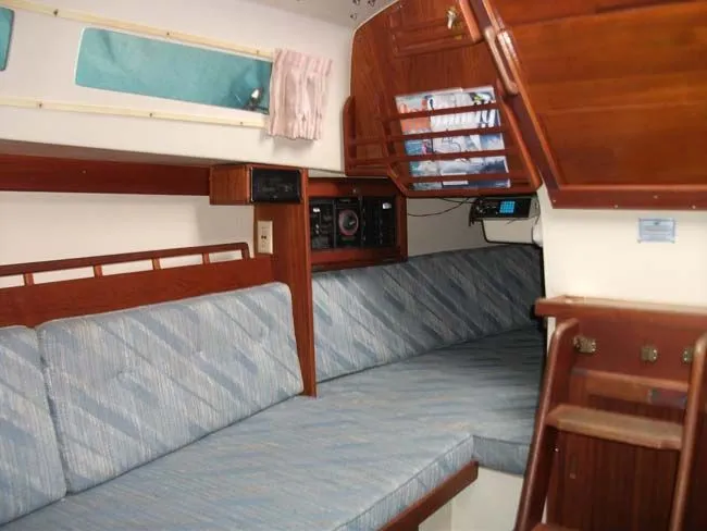 Slide: The Image of Starboard single and quarter berth - 30