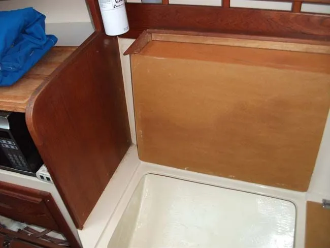 Slide: The Image of Storage beneath berths - 33