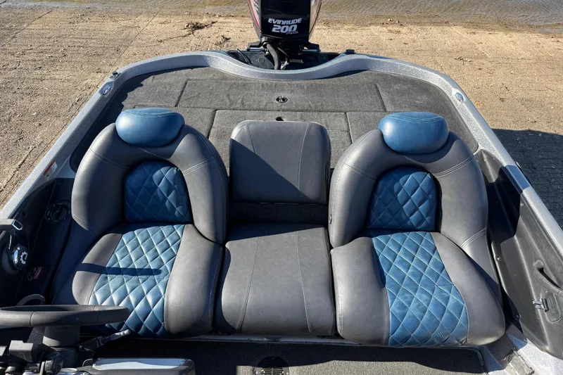 Slide: The Image of 2008 Ranger 198 VX boat interior with blue and gray quilted seats. - 52
