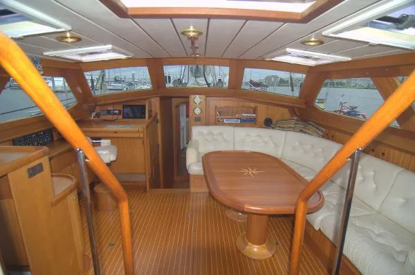 Slide: The Image of Farr Pilothouse 60 1997 - 11