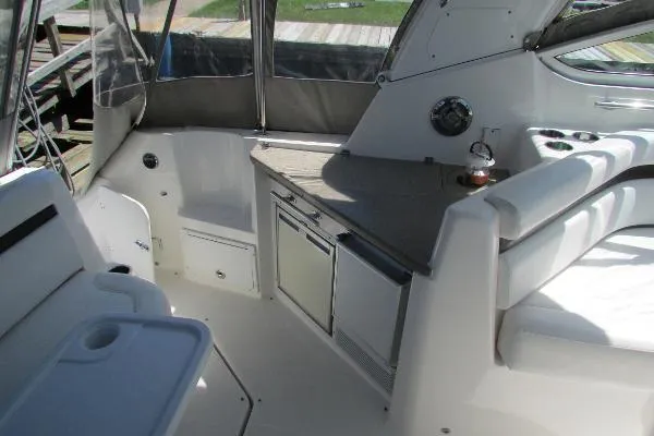 Slide: The Image of Rinker 330 Express Cruiser 2008 - 11