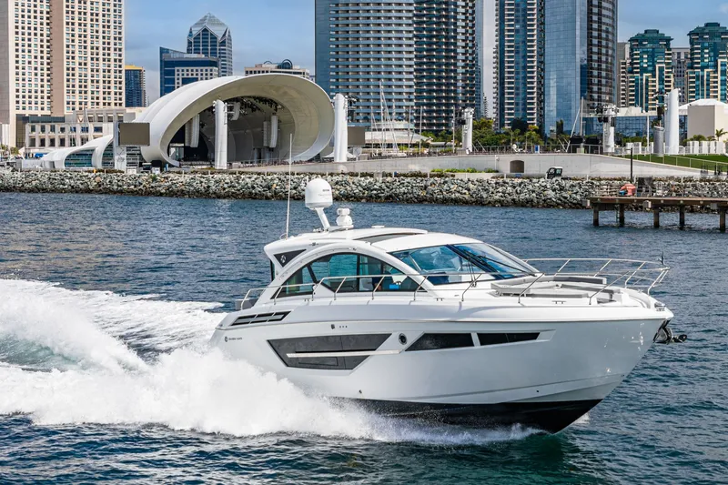 Slide: The Image of Cruisers 50 Cantius 2019 - 10