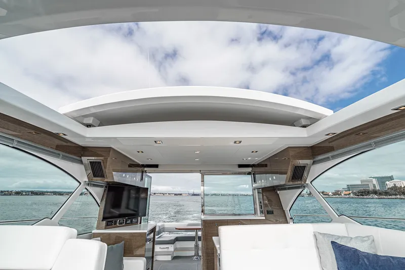 Slide: The Image of Cruisers 50 Cantius 2019 - 64