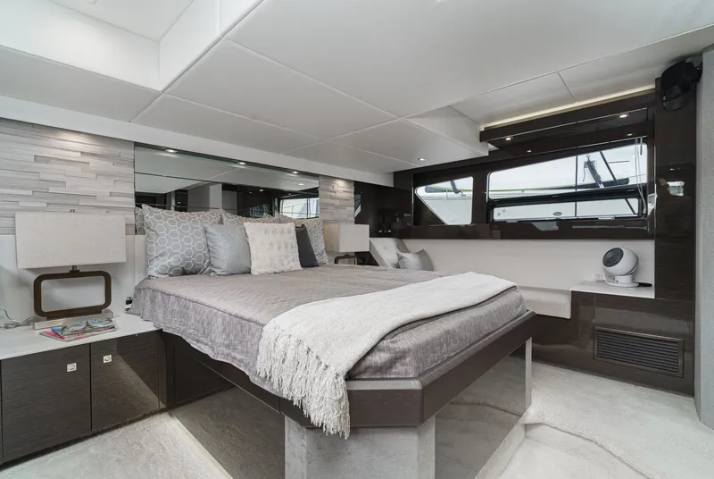 Slide: The Image of Cruisers 50 Cantius 2019 - 69