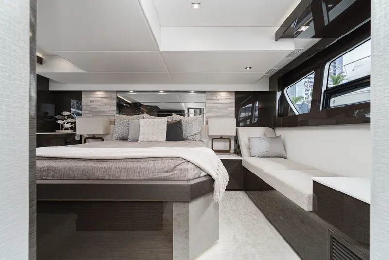 Slide: The Image of Cruisers Yachts 50 Cantius 2019 - 66