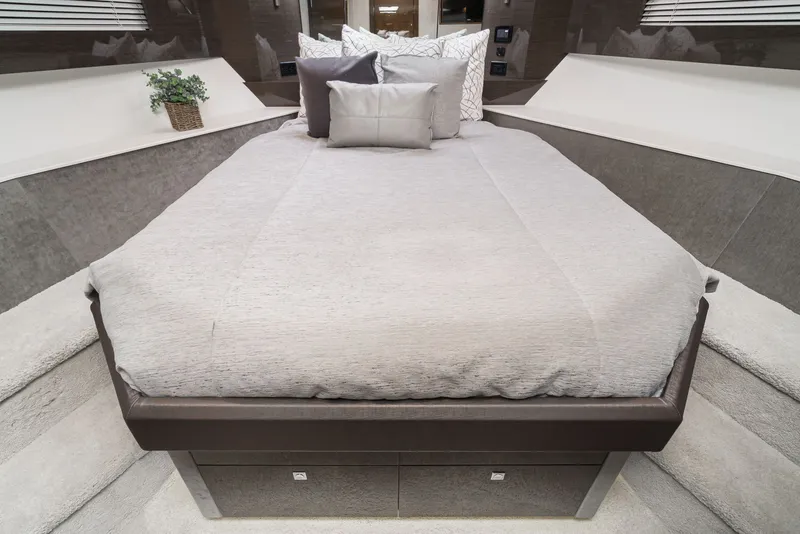 Slide: The Image of Cruisers Yachts 50 Cantius 2019 - 74