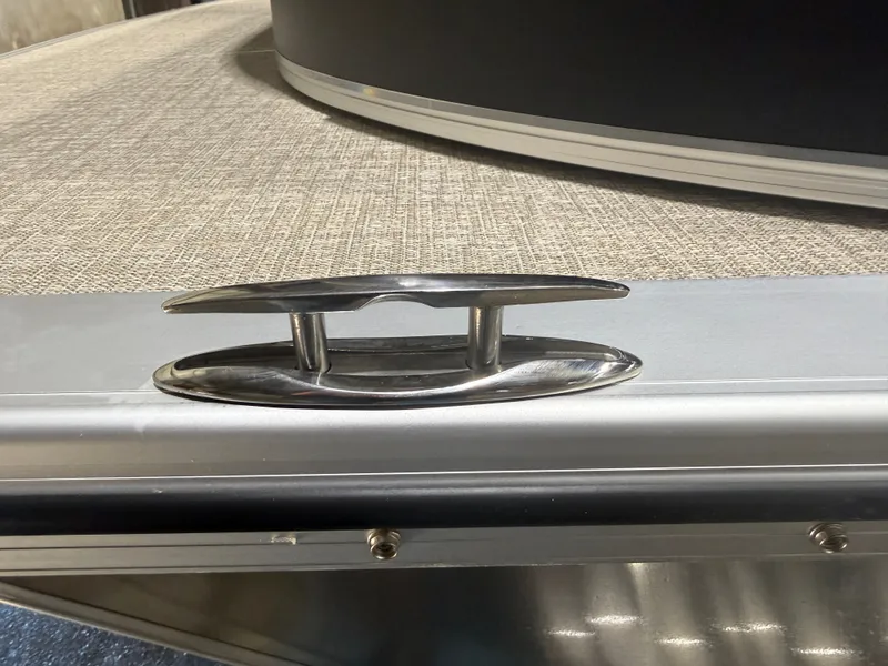 Slide: The Image of Tahoe LTZ 2385 Quad Lounge Shift SS Tritoon & Honda 4-Stroke EFI 2026 - 38