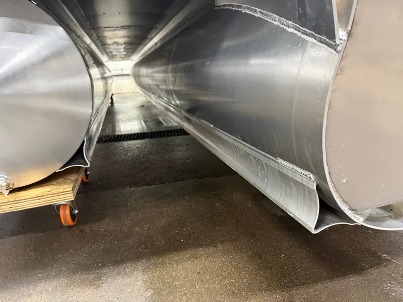 Slide: The Image of Tahoe LTZ 2385 Quad Lounge Shift SS Tritoon & Honda 4-Stroke EFI 2026 - 46