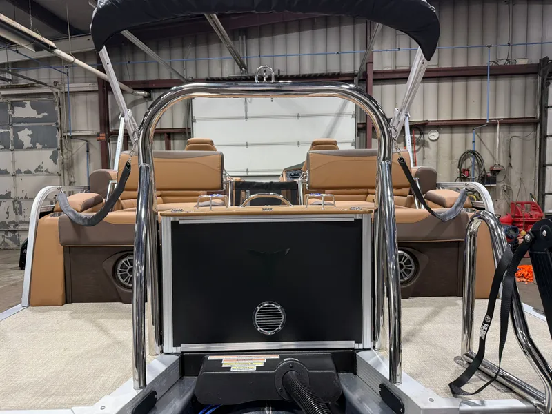 Slide: The Image of Tahoe LTZ 2385 Quad Lounge Shift SS Tritoon & Honda 4-Stroke EFI 2026 - 48