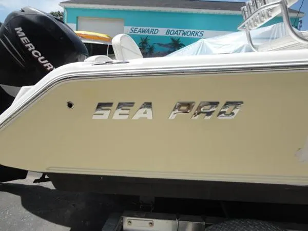 Slide: The Image of Sea Pro 228 Center Console 2008 - 3