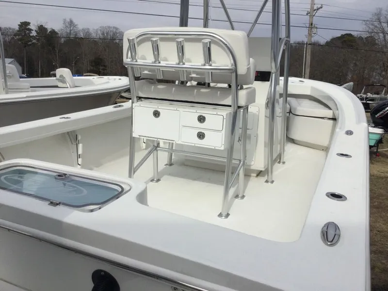 Slide: The Image of Pair Customs 21 Center Console MV 2026 - 11
