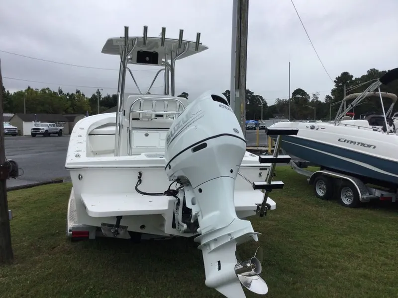 Slide: The Image of Pair Customs 21 Center Console MV 2026 - 8