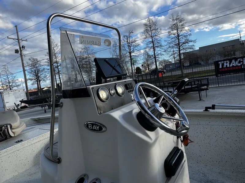 Slide: The Image of Xpress Hyper-Lift Bay Series H20B 2016 - 18