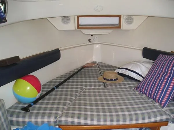 Slide: The Image of Mainship Pilot 30 Sedan 1999 - 1