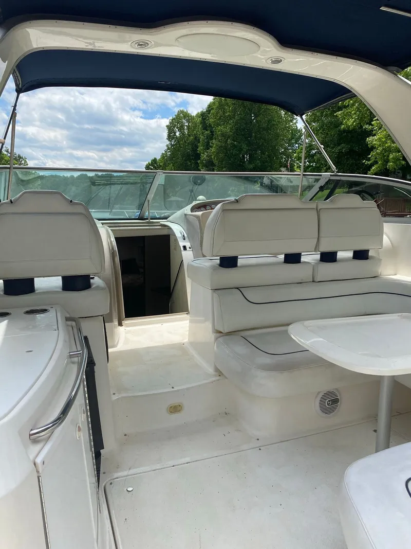 Slide: The Image of Bayliner 3685 1999 - 12