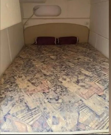 Slide: The Image of Bayliner 3685 1999 - 14