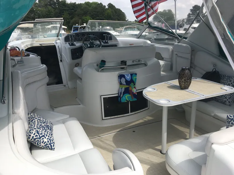 Slide: The Image of Bayliner 3685 1999 - 4