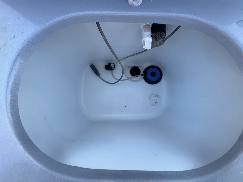 Slide: The Image of Xpress H20B Bay 2022 - 16