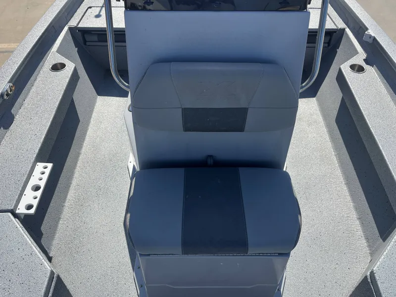 Slide: The Image of Xpress H20B Bay 2022 - 15