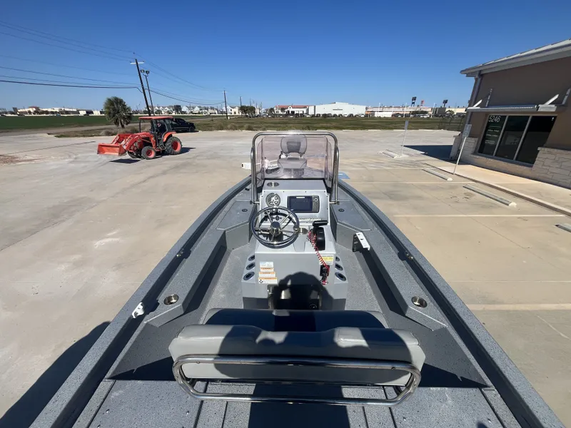 Slide: The Image of Xpress H20B Bay 2022 - 22