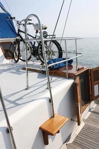 Slide: The Image of Marine Trader 38 Double Cabin 1984 - 9