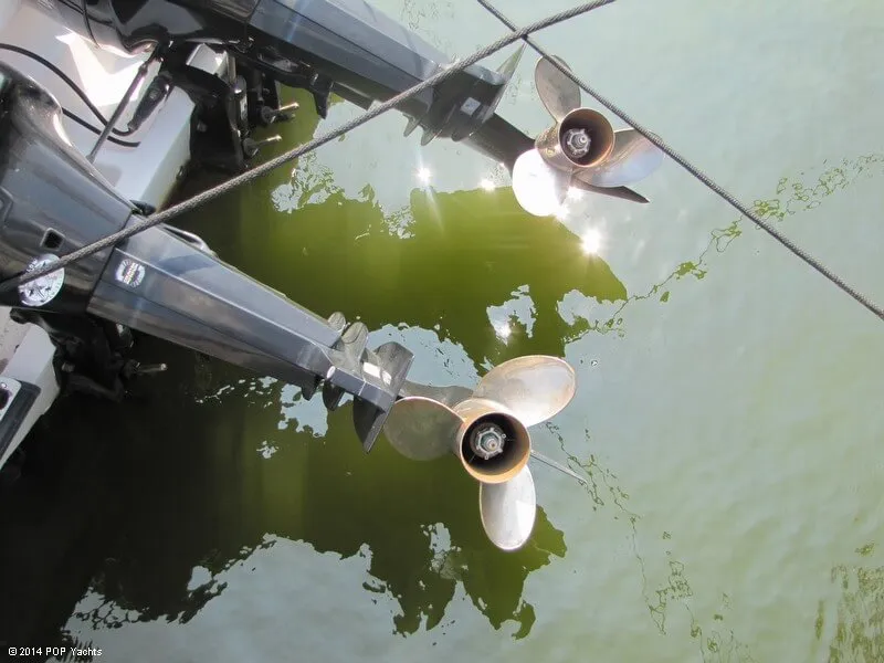 Slide: The Image of Angler 260 Center Console 2007 - 7