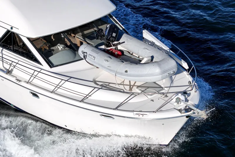 Slide: The Image of Bayliner 3988 Motoryacht 1998 - 57