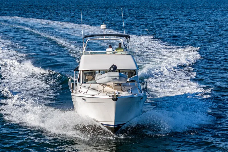 Slide: The Image of Bayliner 3988 Motoryacht 1998 - 58