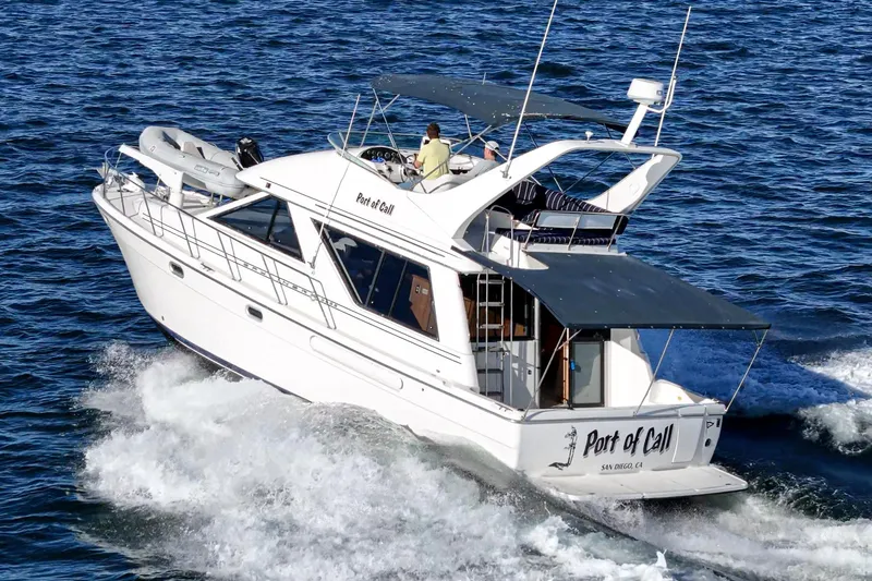 Slide: The Image of Bayliner 3988 Motoryacht 1998 - 66