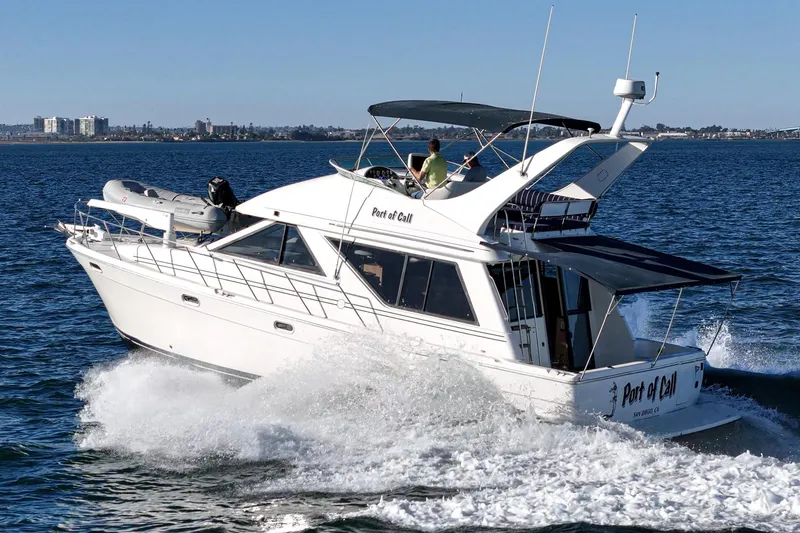 Slide: The Image of Bayliner 3988 Motoryacht 1998 - 67