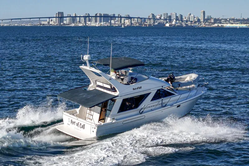 Slide: The Image of Bayliner 3988 Motoryacht 1998 - 68