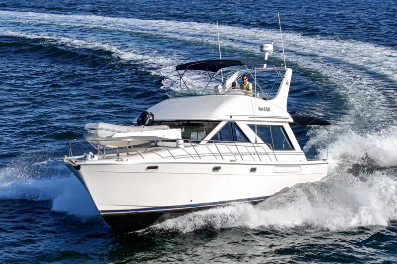 Slide: The Image of Bayliner 3988 Motoryacht 1998 - 69