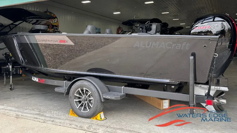 The Image of Alumacraft Competitor Shadow 185X 2026 - 1