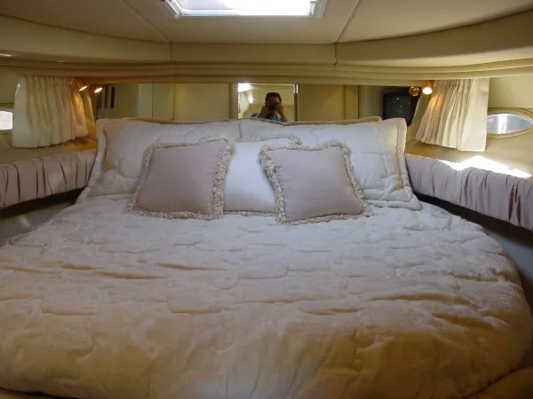 Slide: The Image of Sea Ray 380 Sundancer 2000 - 1