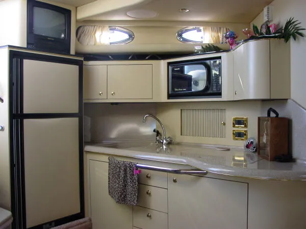 Slide: The Image of Sea Ray 380 Sundancer 2000 - 3