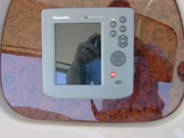 Slide: The Image of Sea Ray 380 Sundancer 2000 - 6