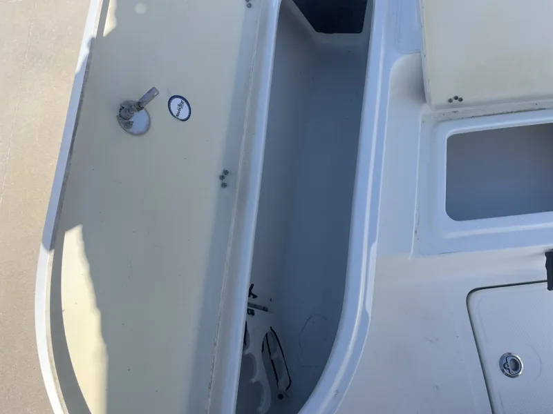 Slide: The Image of NauticStar 214 XTS 2015 - 13