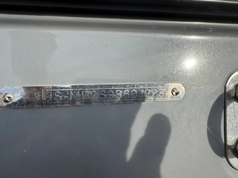 Slide: The Image of Malibu Wakesetter 23 LSV 2023 - 17