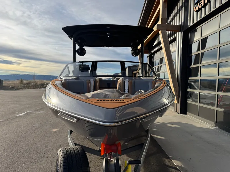Slide: The Image of Malibu Wakesetter 23 LSV 2023 - 5