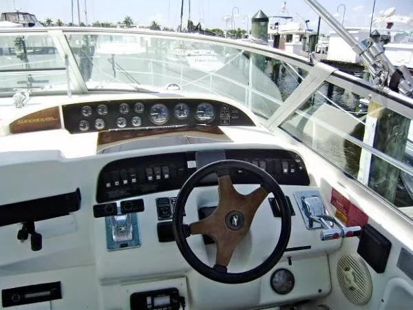 Slide: The Image of Sea Ray 370 Sundancer 1995 - 7