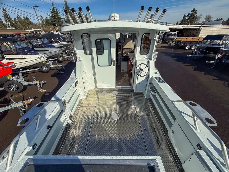 Slide: The Image of Hewescraft 270 Pacific Explorer 2026 - 19