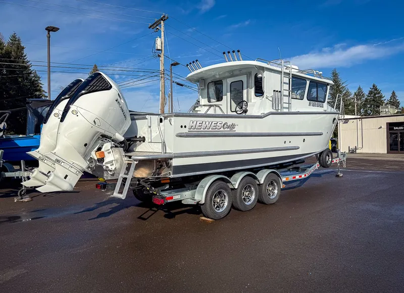 Slide: The Image of Hewescraft 270 Pacific Explorer 2026 - 3