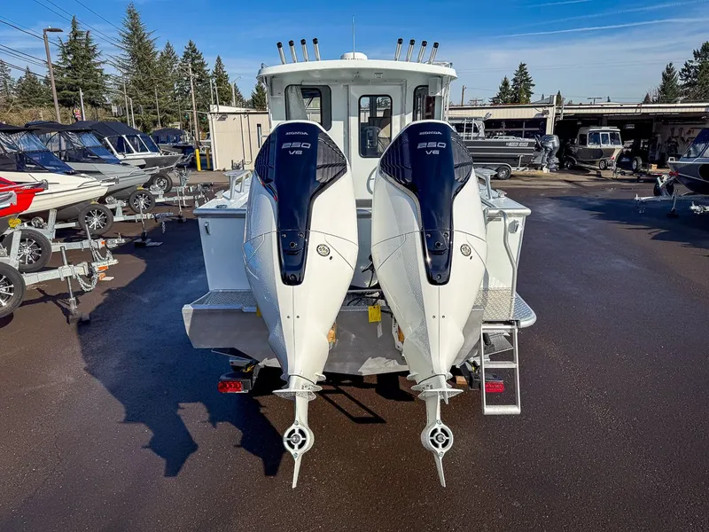 Slide: The Image of Hewescraft 270 Pacific Explorer 2026 - 4