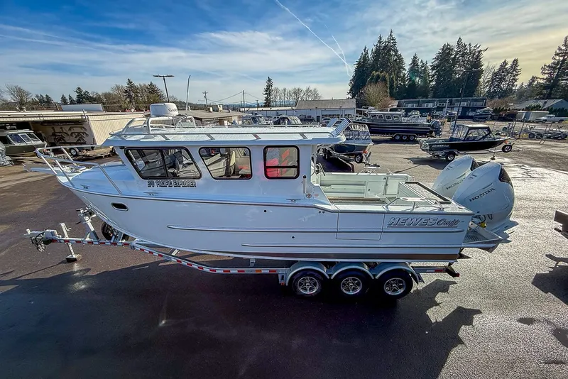 Slide: The Image of Hewescraft 270 Pacific Explorer 2026 - 5