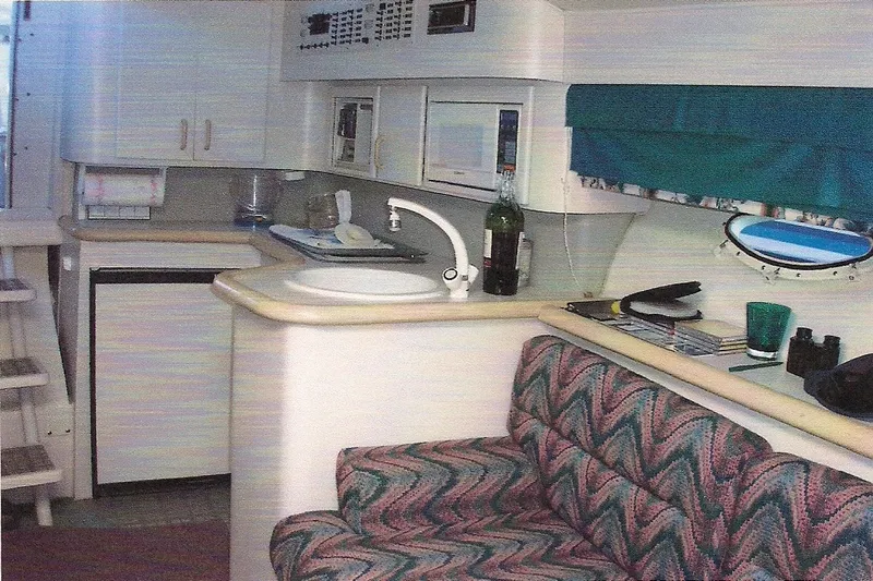 Slide: The Image of Wellcraft 3400 Sport 1991 - 10