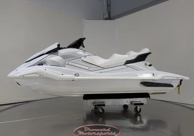 Slide: The Image of Yamaha FX Cruiser SVHO® 2026 - 7