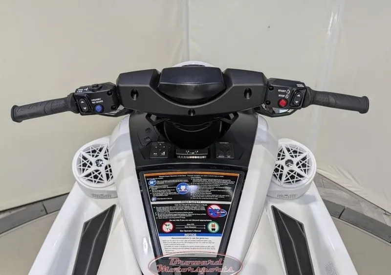 Slide: The Image of Yamaha FX Cruiser SVHO® 2026 - 8