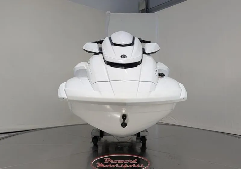 Slide: The Image of Yamaha FX Cruiser SVHO® 2026 - 2