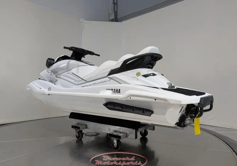 Slide: The Image of Yamaha FX Cruiser SVHO® 2026 - 5